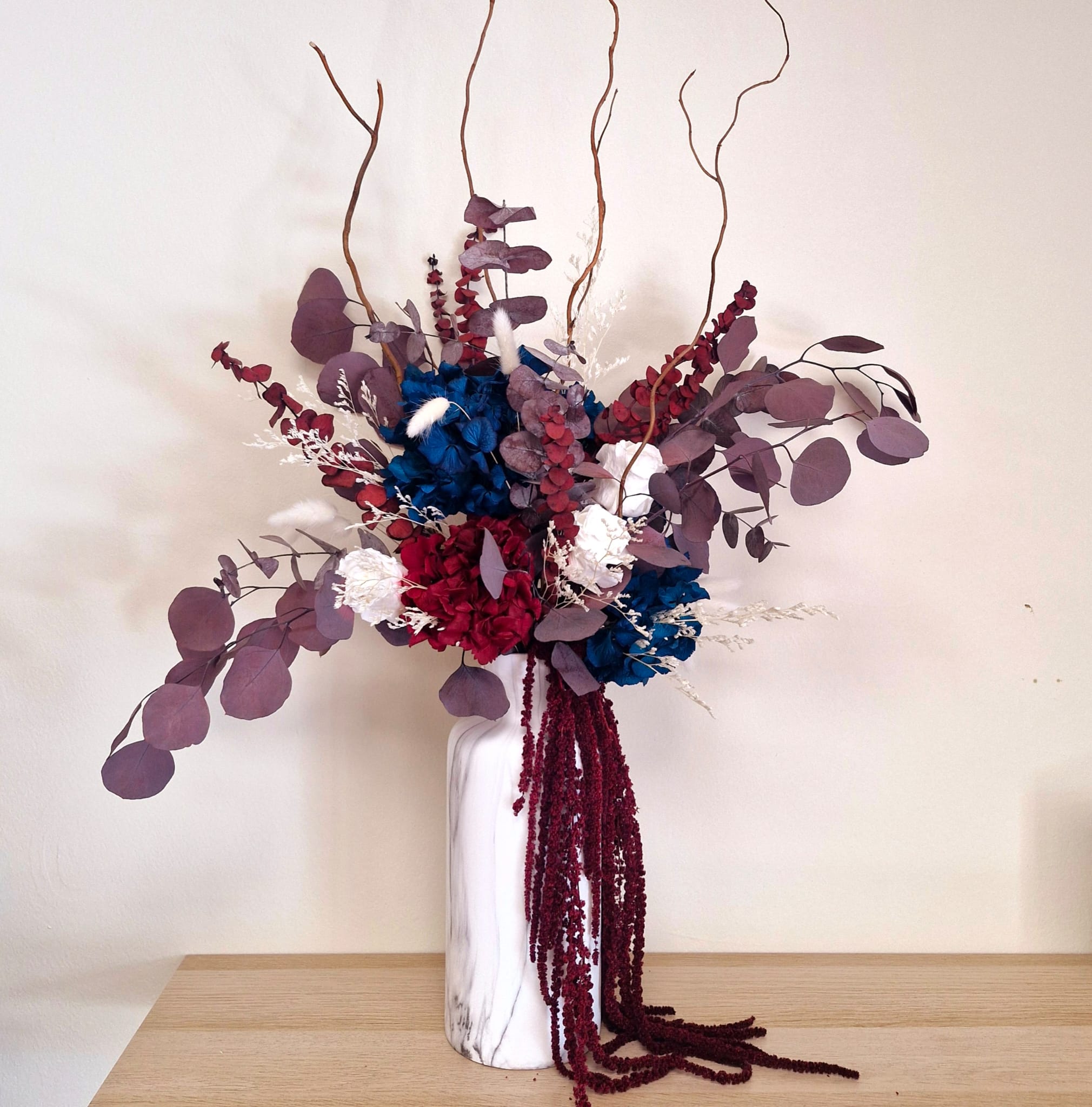 Ramo Flor Preservada Modelo "Vino y Zafiro"